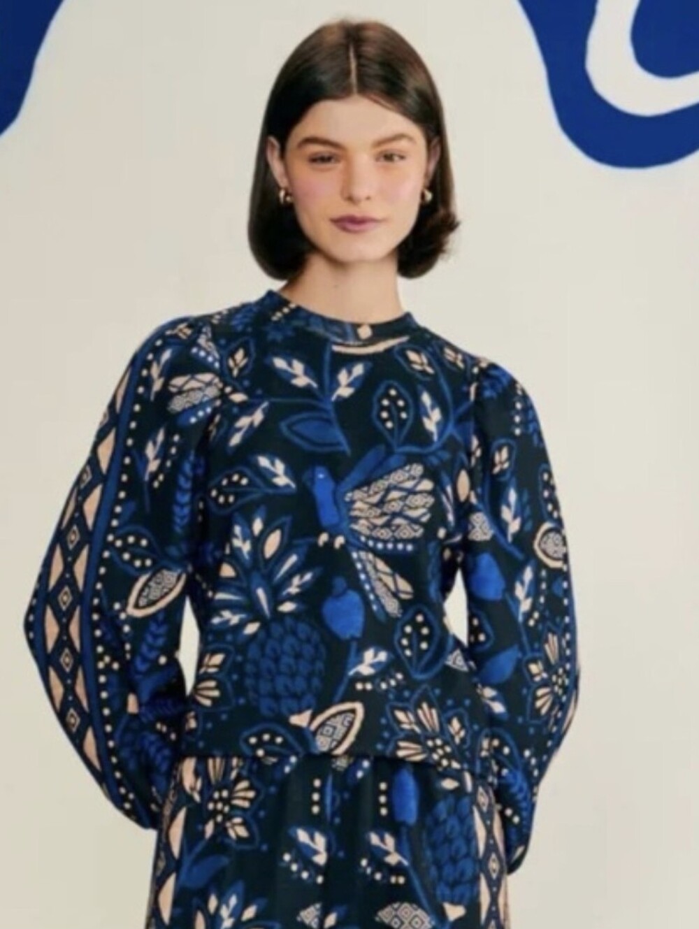 Farm Rio Blue Macaw Forest Puff Sleeve Sweatshirt Size XL